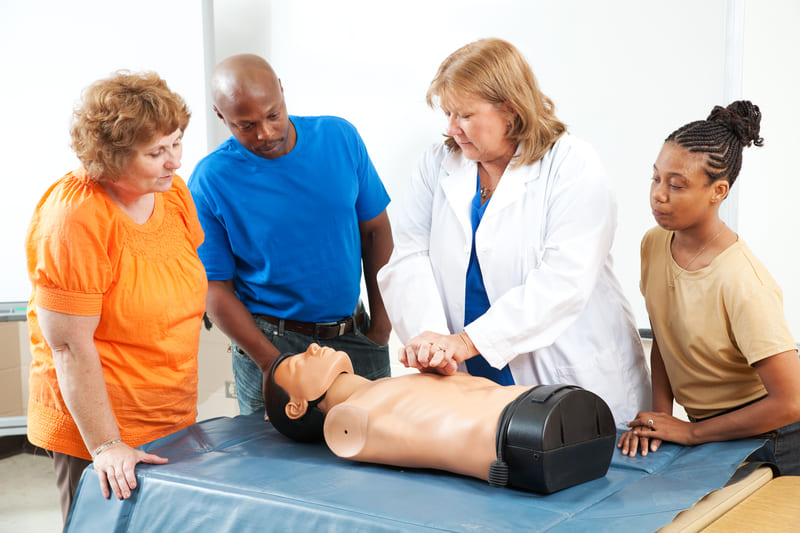 first-aid-training-learning-cpr